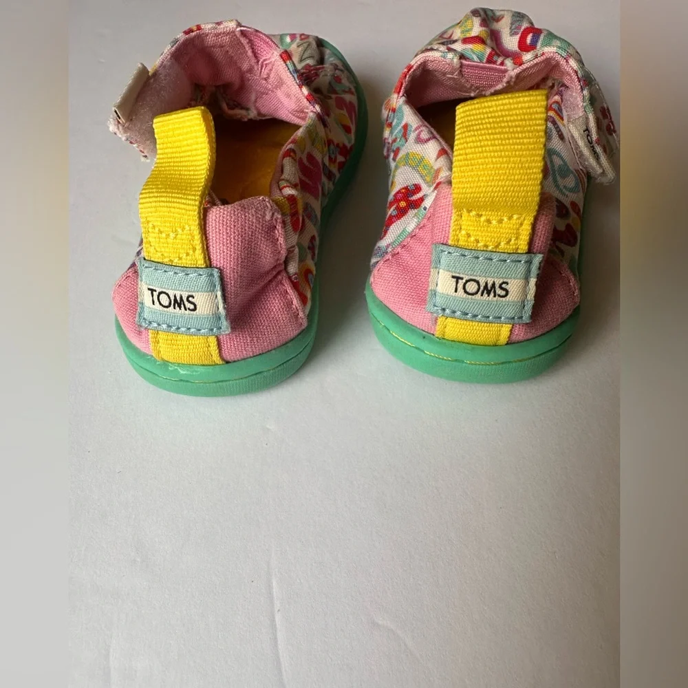 6C TOMS X Play-Doh Alphabet Shoes